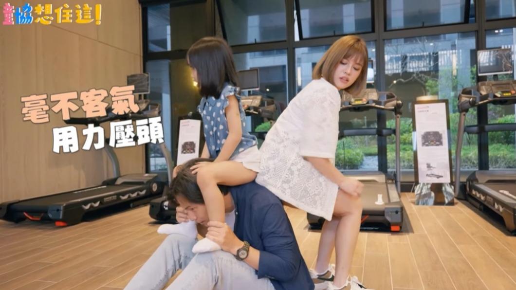 孫協志和夏宇童帶優格出去玩。(圖/翻攝自五熊國際)