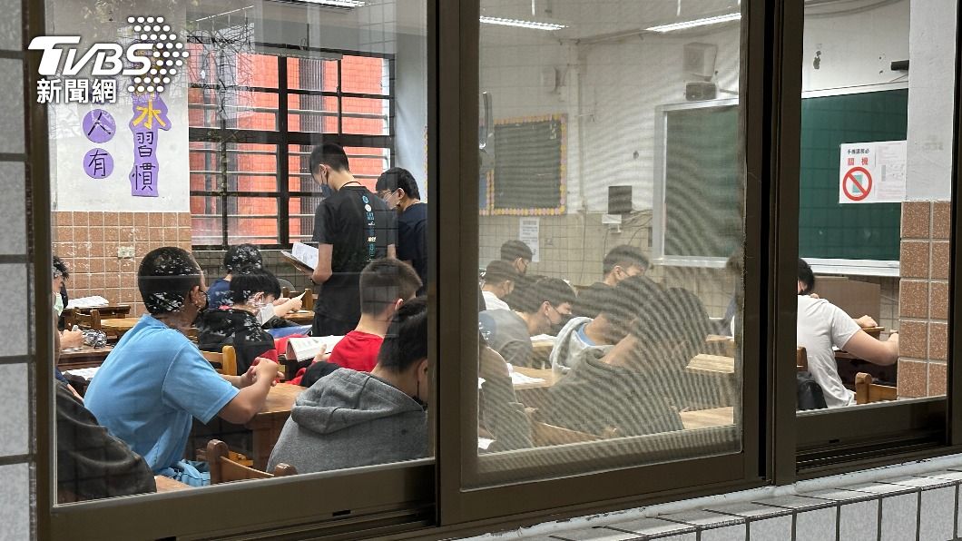 會考/國文玩大家來找碴 寫作測驗考「台人喜愛的影劇」