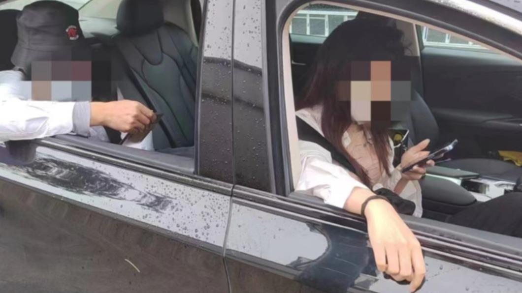 上車多走100公尺！父女霸佔計程車45小時　車內狂飄尿騷味