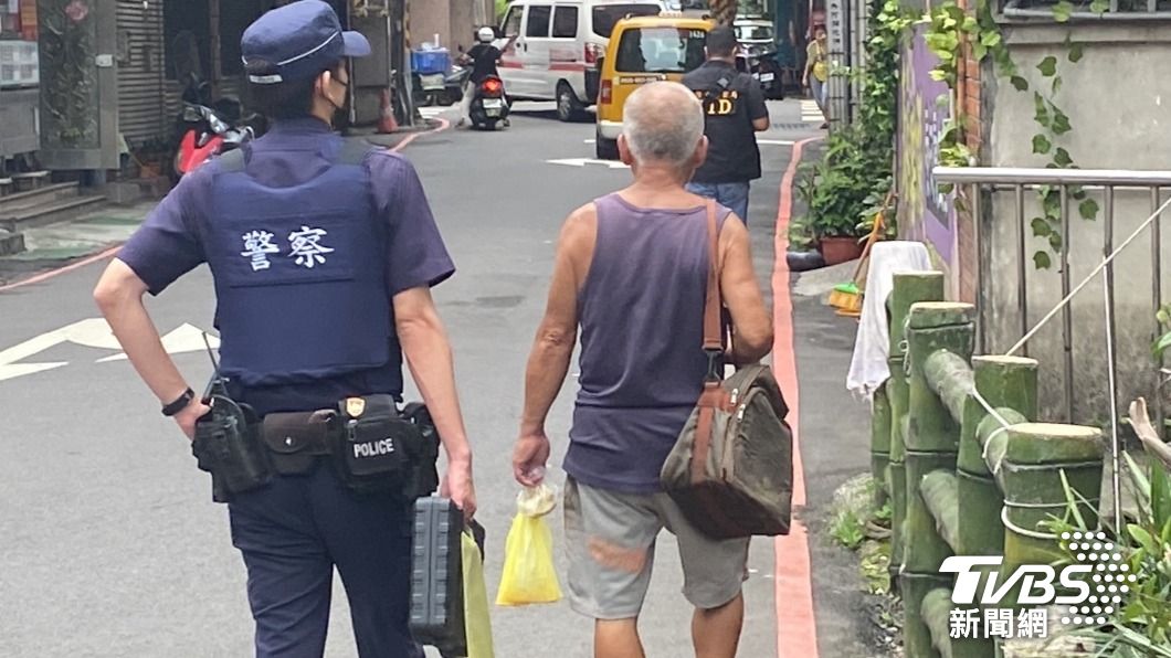 「特殊」勤務!防男子酒後鬧事 警方駐點預防