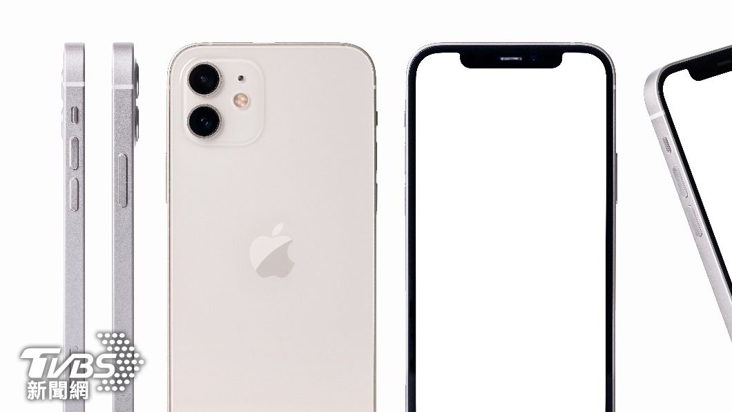 有洩密者爆料,iPhone 16鏡頭將會改回跟iPhone 12類似,採垂直排列。(示意圖/shutterstock達志影像)
