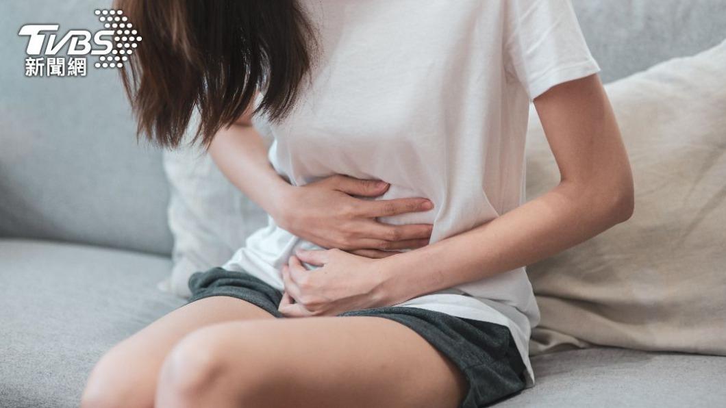 許多女性都有「經痛」的困擾。（示意圖／shutterstock達志影像）