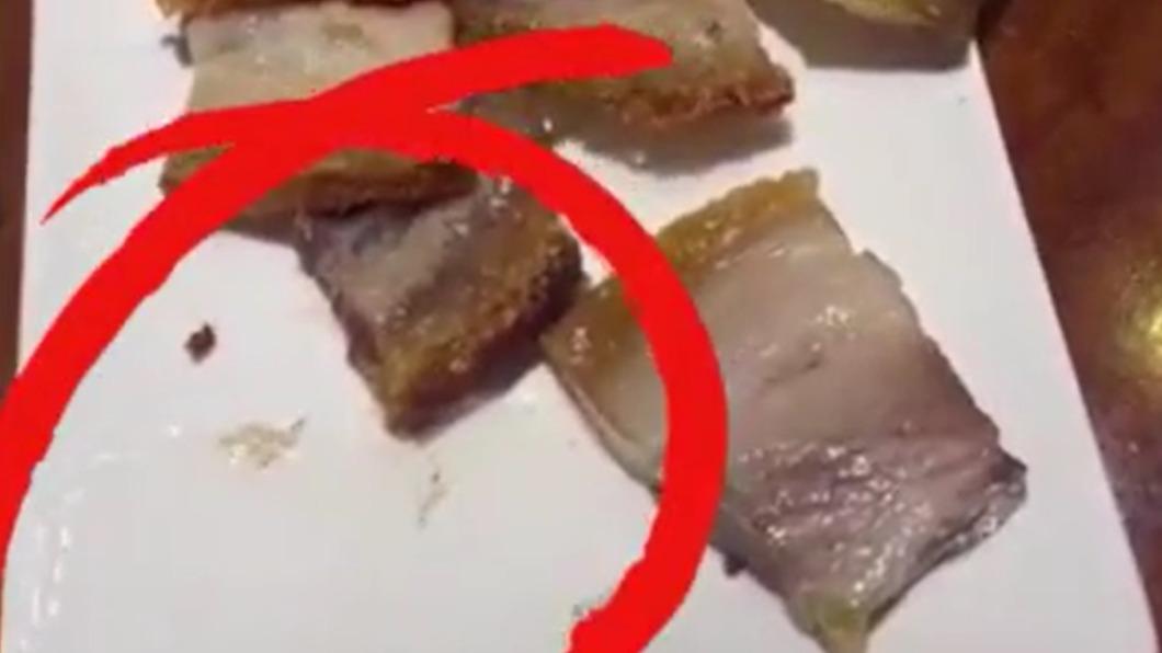 吃燒肉吃出活蛆!盤中亂竄畫面曝 店家認錯:是顧客把事情放大