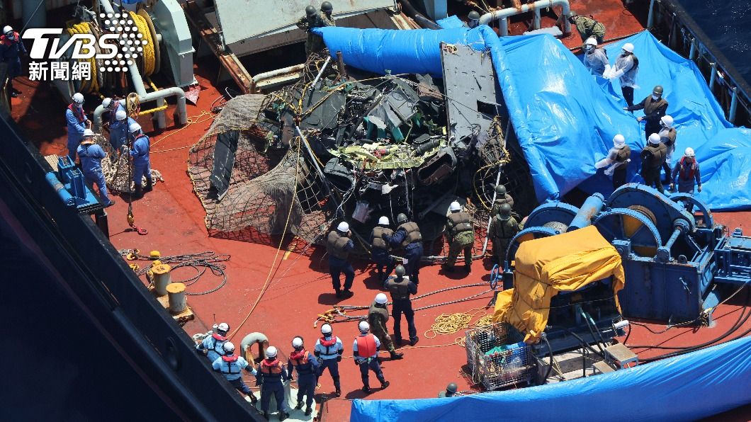 錄音紀錄曝光!日本黑鷹直升機墜海6死 疑引擎故障釀禍