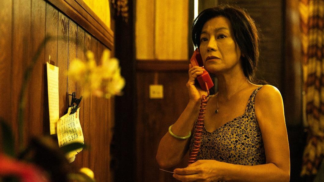 張艾嘉詮釋丈夫突然失蹤的家庭主婦,雖步入中年,仍充滿女性魅力。(圖/華映提供)