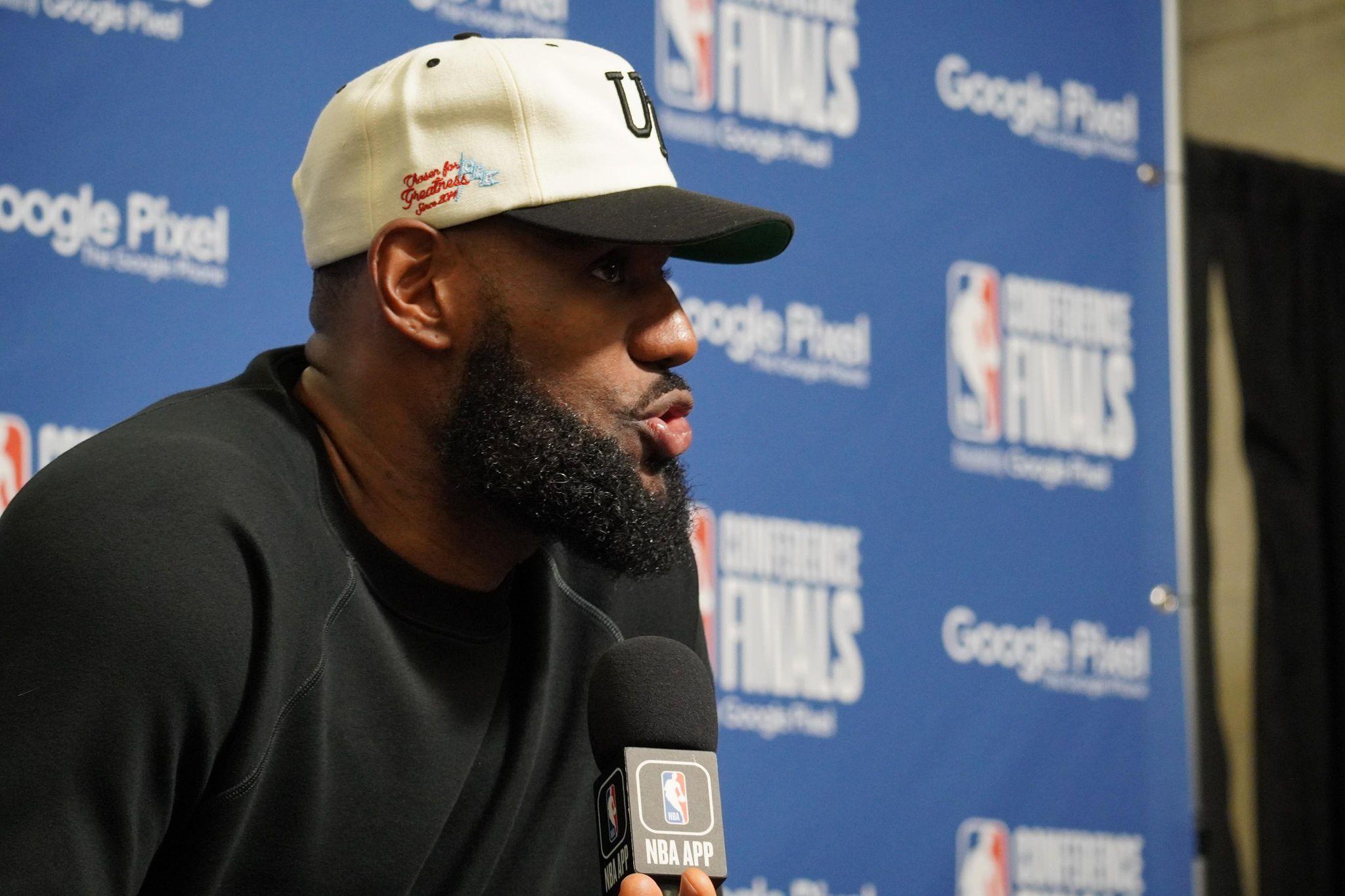 NBA媒體休息室和記者會場分開,兩處相距約莫100公尺。(圖/區國強攝)
