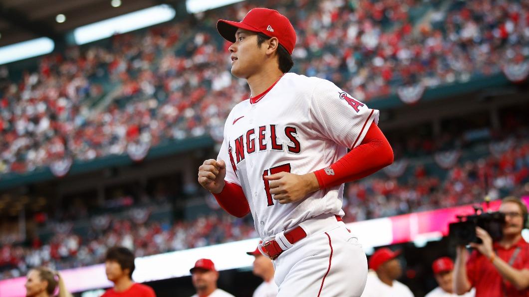 大谷翔第二打席時鎖定1顆偏高壞球打出全壘打。(圖/達志影像歐新社)