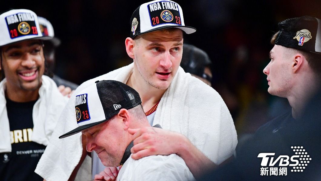 NBA/約基奇奪冠能封神?亞瑞納斯喊「沒人在乎」:他沒巨星特質