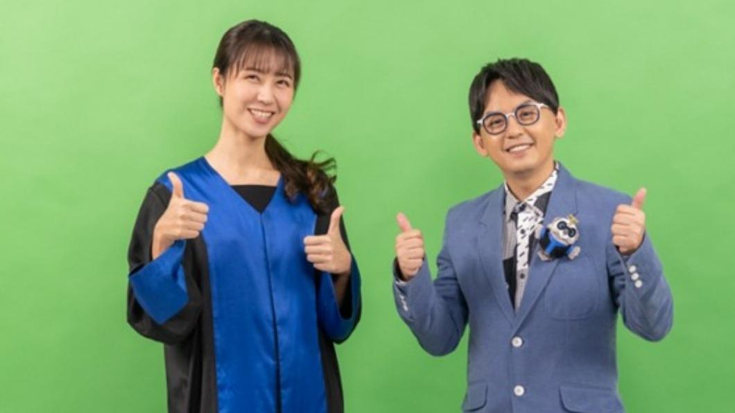 黃子佼(右)原本是國民法官制度的代言人。(圖/三立提供)