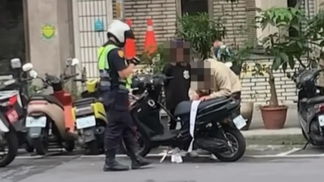 警攔爆改機車「罰單超長一串」 網笑瘋:比湯姆熊彩票還多