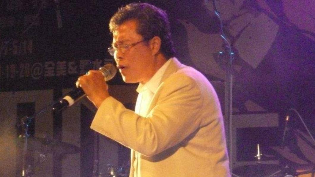昔罹大腸癌出血腫脹！70歲金鐘歌王「挺凸肚找房」近況曝光