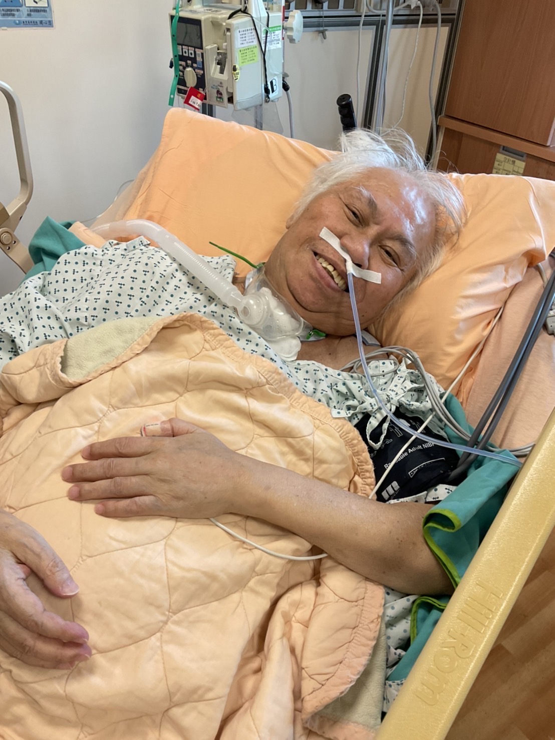 李坤城胞妹指控,李坤城當初無法自理時,第一時間竟向她求救。(圖/翻攝自李坤城臉書)