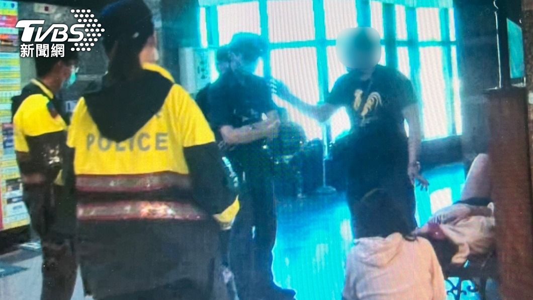 妙齡女開毒趴嗨過頭!竟動手猛踹警 遭「大外割」壓制過程曝