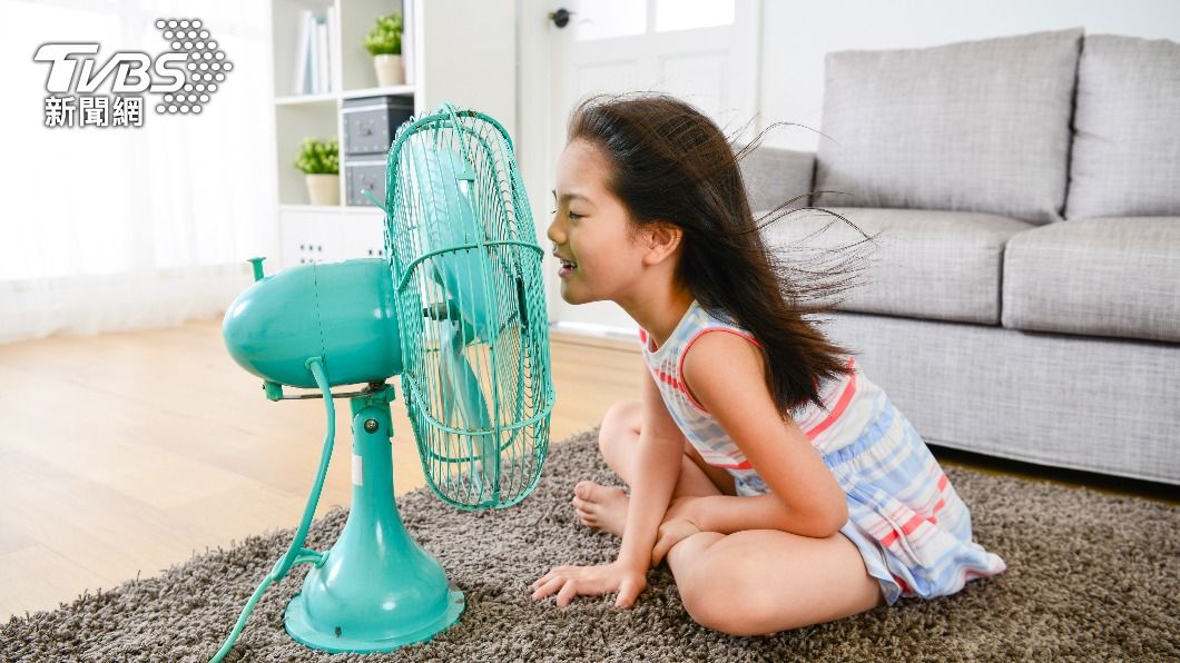 小時候會對著電風扇講話,聲音就像機器人。(示意圖/shutterstock達志影像)