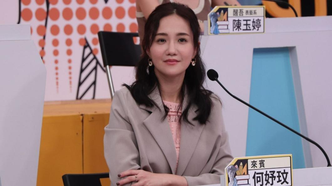 何妤玟認為跟熟女交往有不少優點。(圖/中天提供)