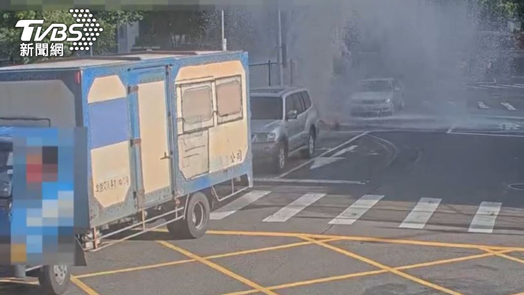 貨車駕駛涉嫌肇事逃逸。(圖/TVBS)