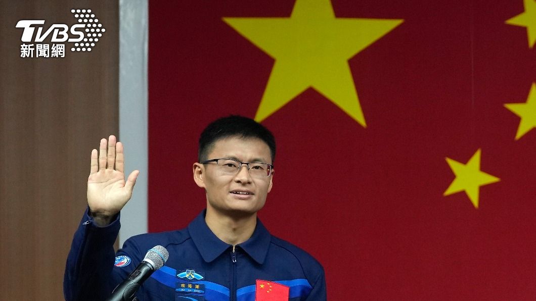 桂海潮是首位進行太空飛行的平民,也是首位戴眼鏡升空的太空人。(圖/達志影像美聯社)