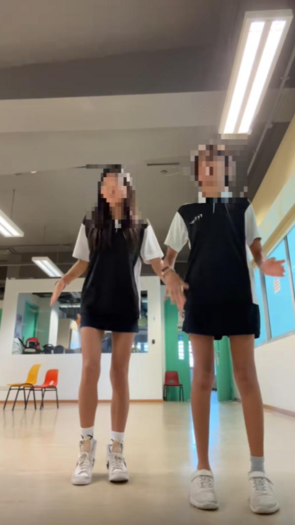 張庭女兒近日PO出一段與同學跳舞的影片。(圖/翻攝自張庭女兒抖音)