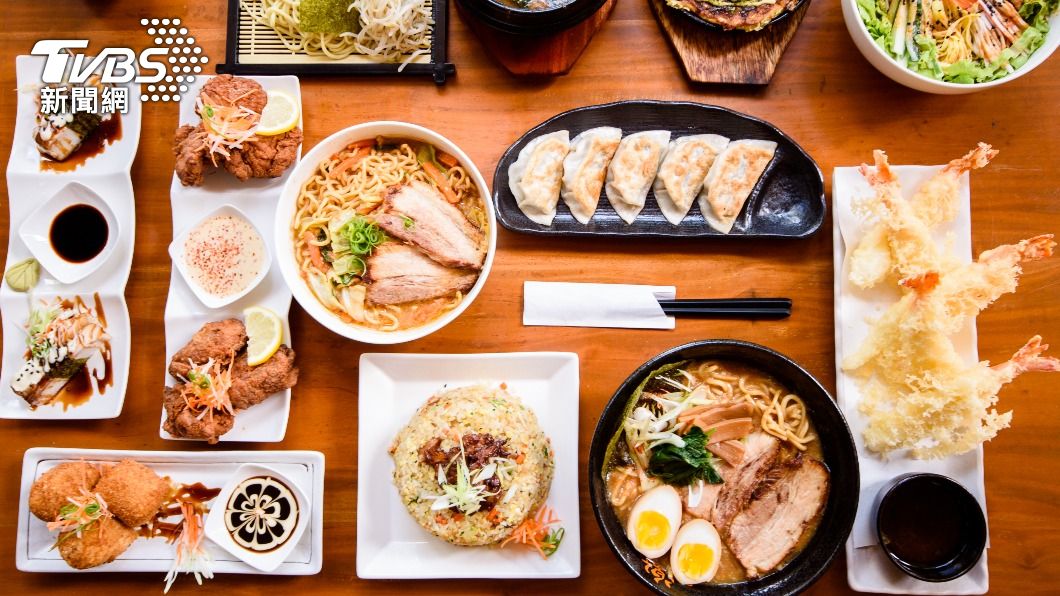 網友認為日本食物其實也偏油但外食比例低。（示意圖／shutterstock達志影像）