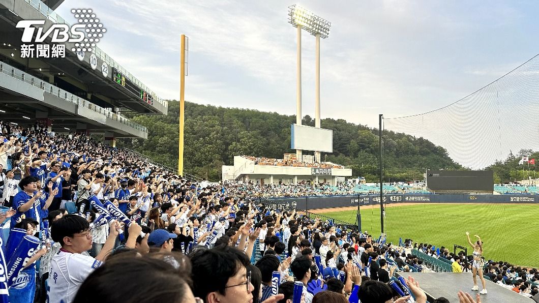 超多球迷進場觀賽。(圖/蘇憶歡攝)