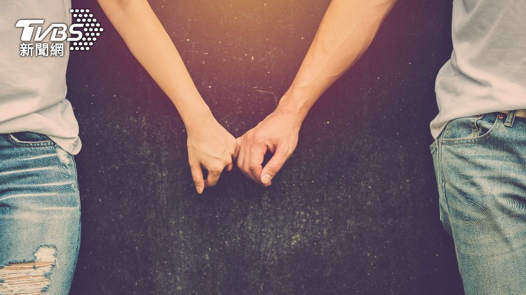 天蠍女感情一旦氾濫起來,可以為所愛的人奉獻一切。(示意圖/Shutterstock達志影像)