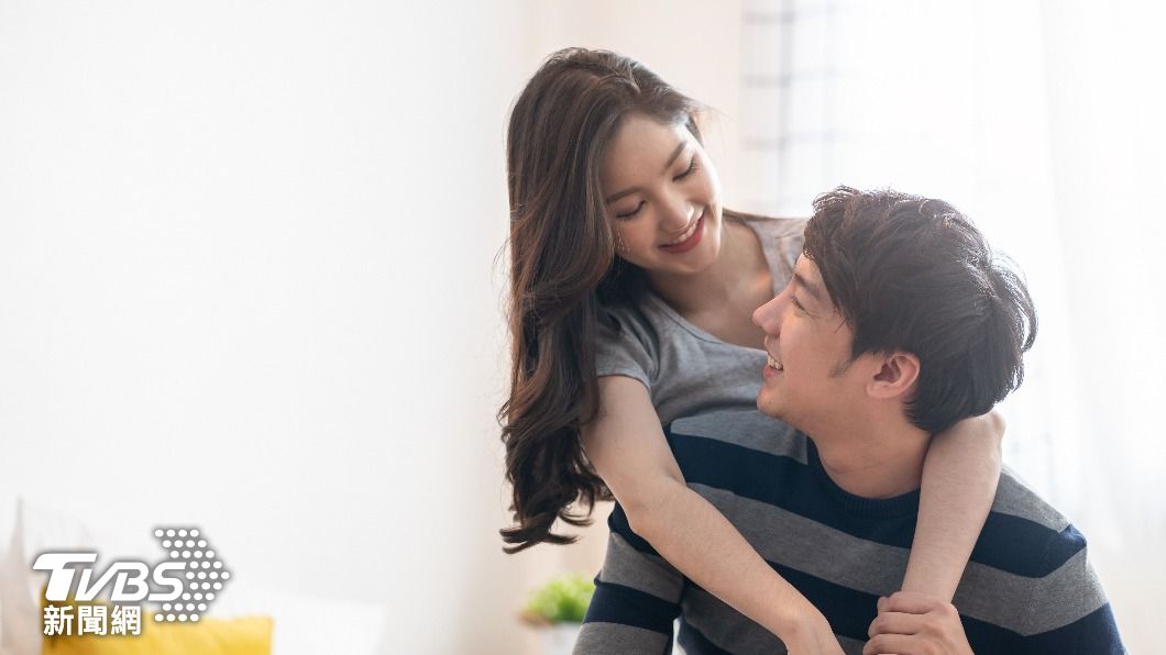 雙子男只要他們有離開的心思，承諾秒變「空話一篇」。（示意圖／shutterstock達志影像）
