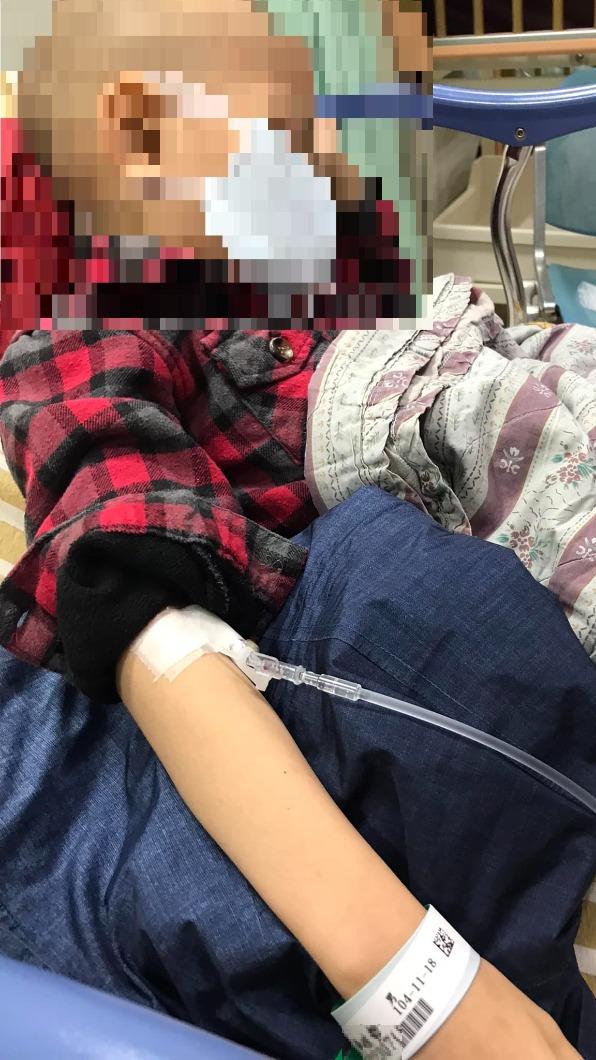 哲哲7歲時病情再度復發。（圖／翻攝自哲哲抗癌手札臉書）