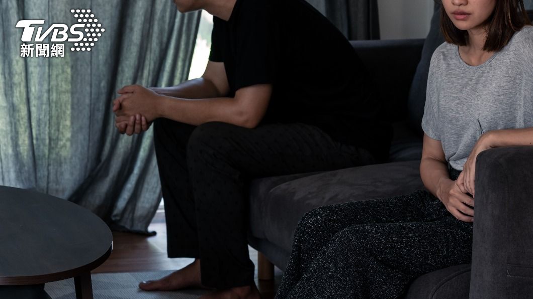 原PO與女友不僅吵到無法結婚,甚至已經破裂到瀕臨分手。(示意圖/Shutterstock達志影像)