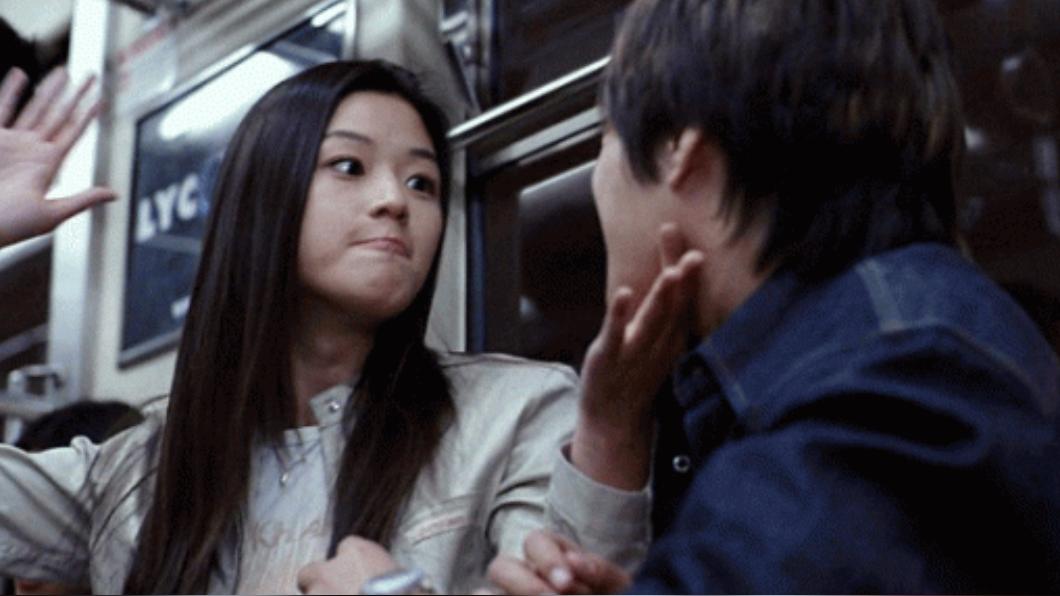 經典韓劇《我的野蠻女友》中,女主角性格就相當火爆。(圖/翻攝自微博)