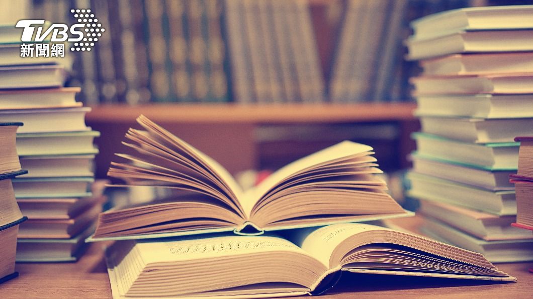 網友指出小時候也是這樣被逼迫唸書。(示意圖/shutterstock達志影像)