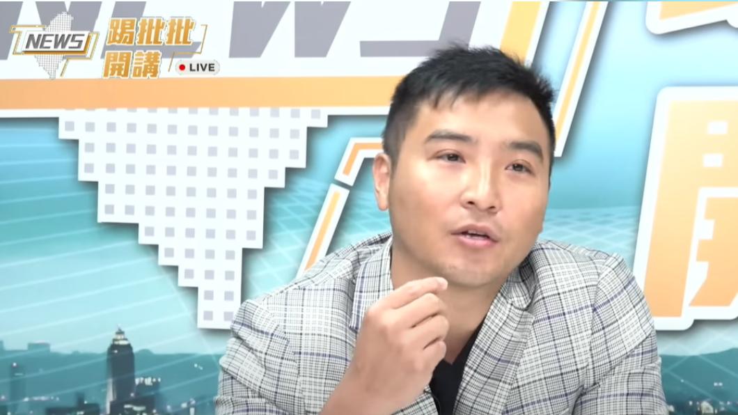 谷阿莫先前曾上民眾黨節目。 (圖/翻攝自民眾之聲YouTube)