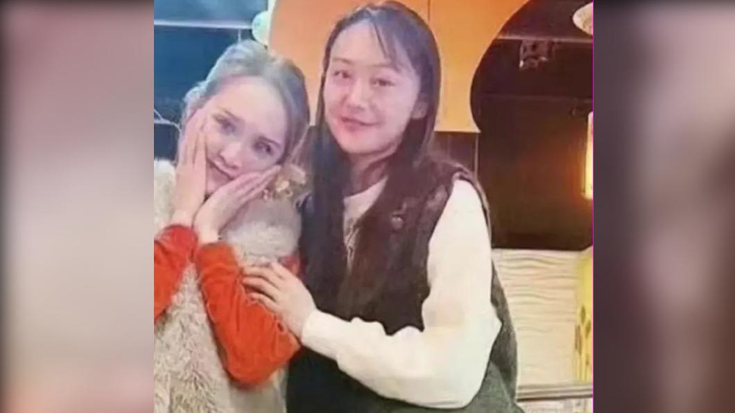 鄭爽遭封殺疑與粉絲近照流出 網傻眼:怎麼變這樣?
