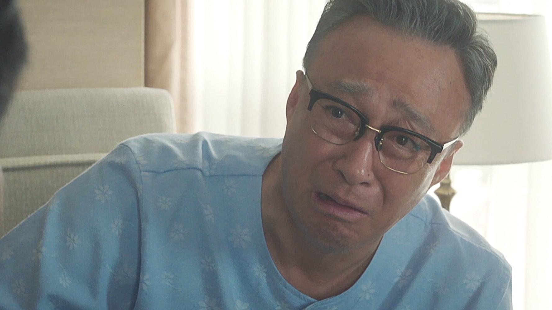李星民飾演得病的陳會長,演技令人驚嘆。(圖/friDay影音提供)