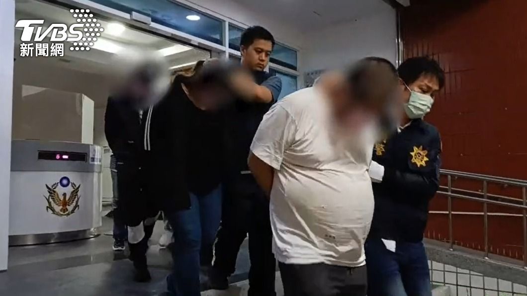 警方將張姓主嫌等5人移送法辦。(圖/TVBS)