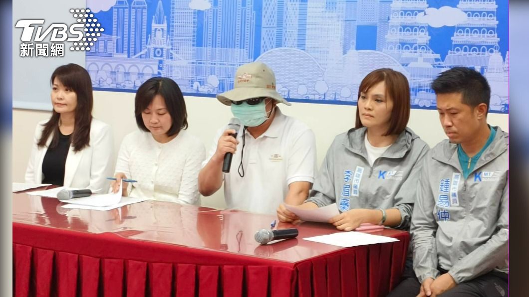 當事人丈夫代為出席記者會。(圖/民眾提供)