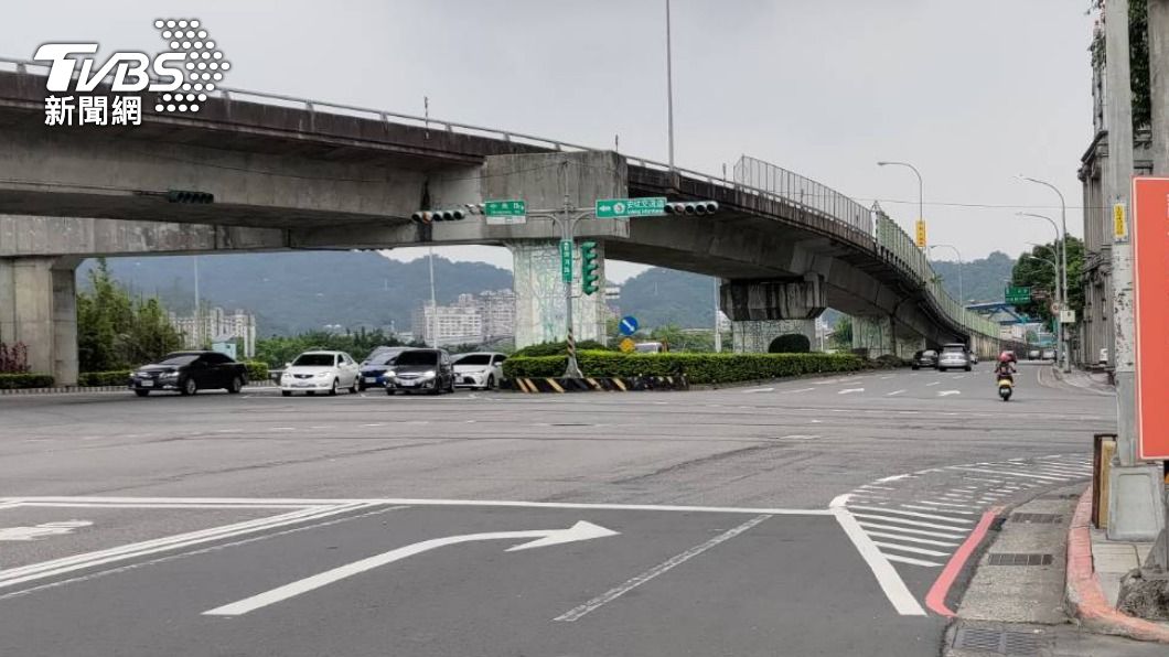 事故發生路口。(圖/TVBS)