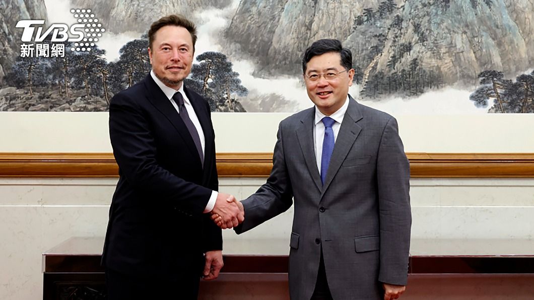 馬斯克會見中國外長秦剛。(圖/達志影像美聯社)