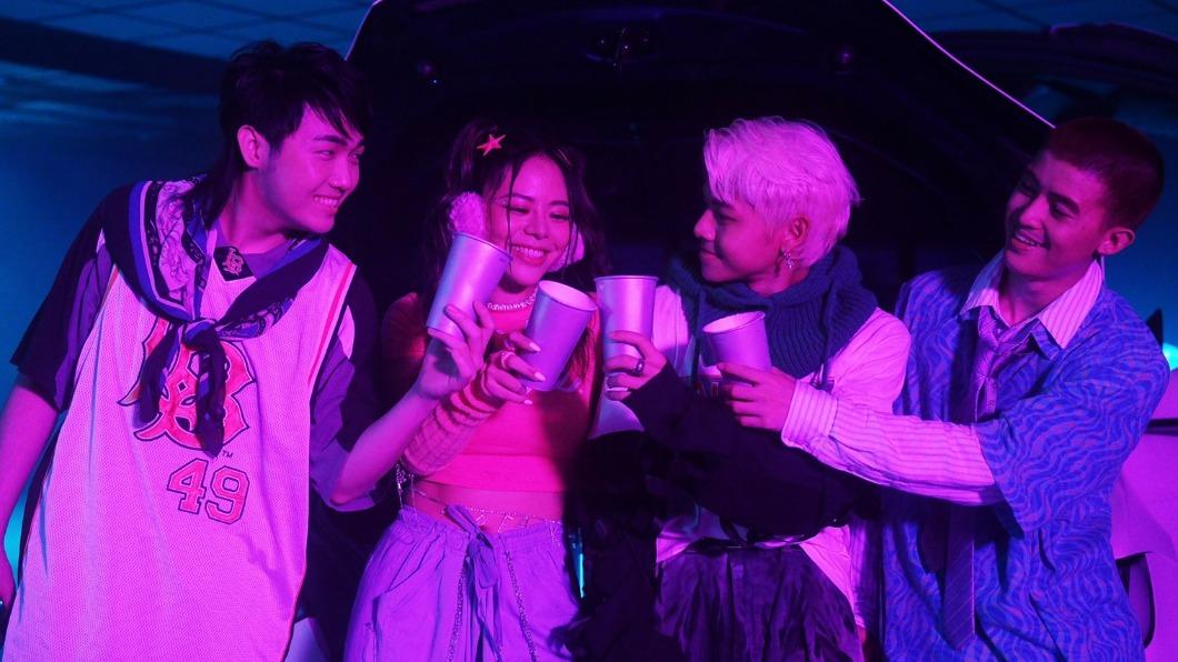 B.T.O.D與夏沐MV以Party風格呈現。(圖/寬寬整合行銷提供)