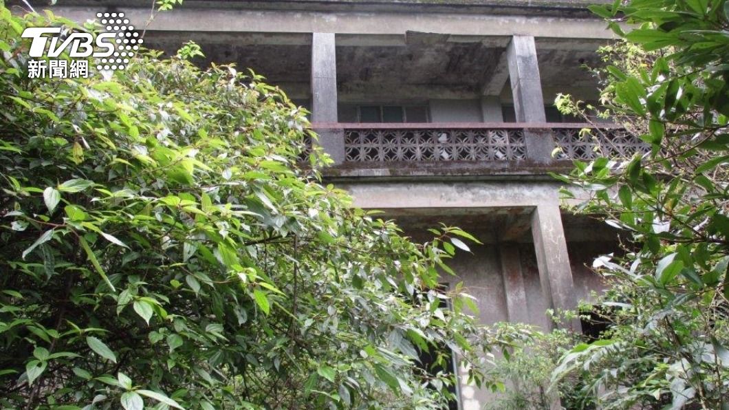 2層樓的法拍屋創基隆透天厝史上最低價。(圖/TVBS)