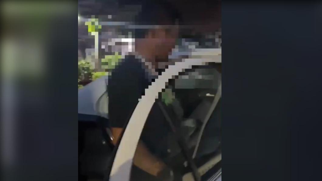 警方主動介入偵辦,經調閱監視器已聯絡該名男子到案。(圖/警方提供)