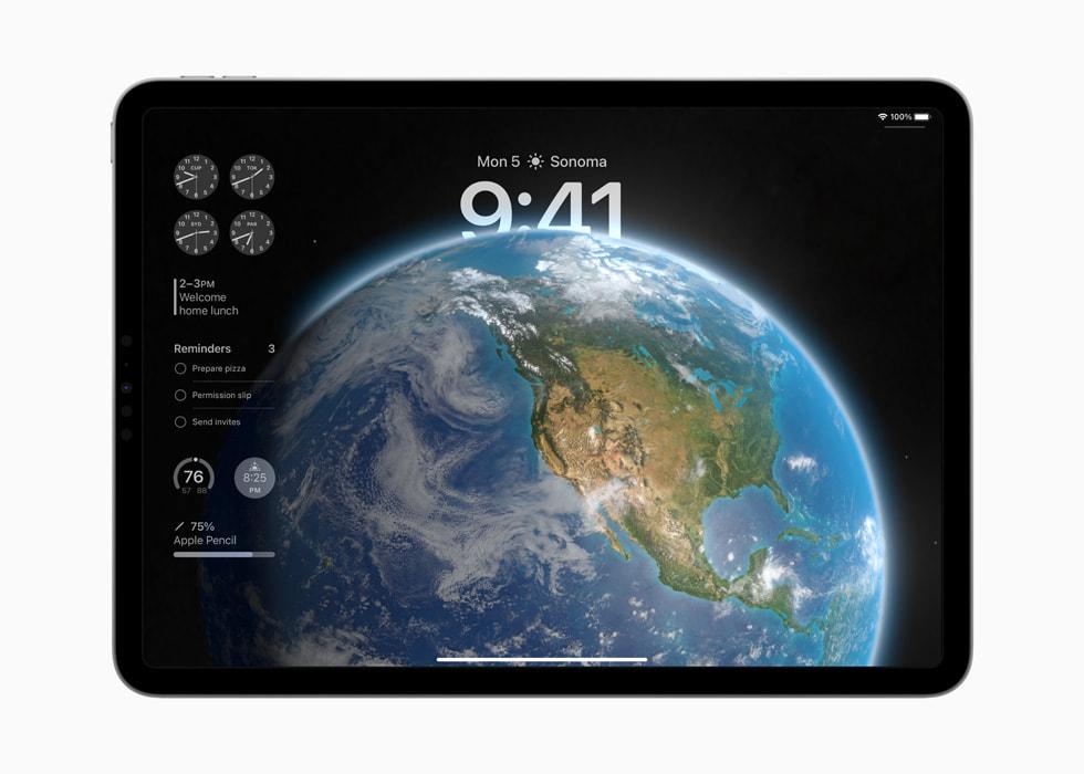iPadOS 17讓iPad解鎖畫面更加客製化。(圖/翻攝自蘋果官網)