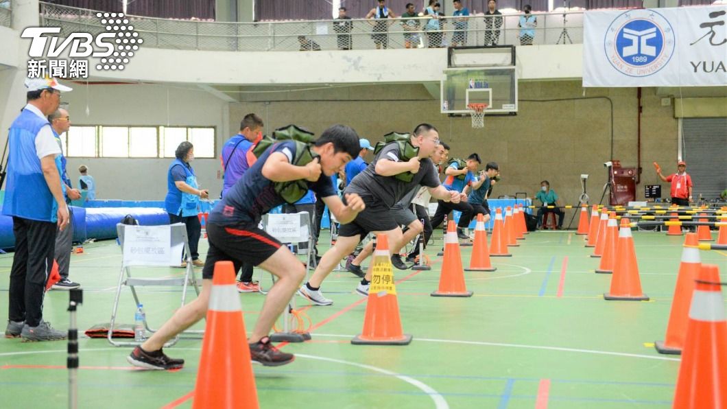 桃園清潔隊員招考 4千多人報考錄取450人