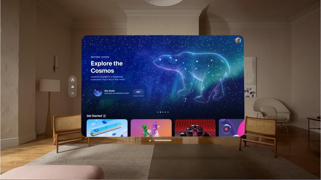 Apple Vision Pro 可將任何空間轉換成個人電影院。(圖/Apple Newsroom)