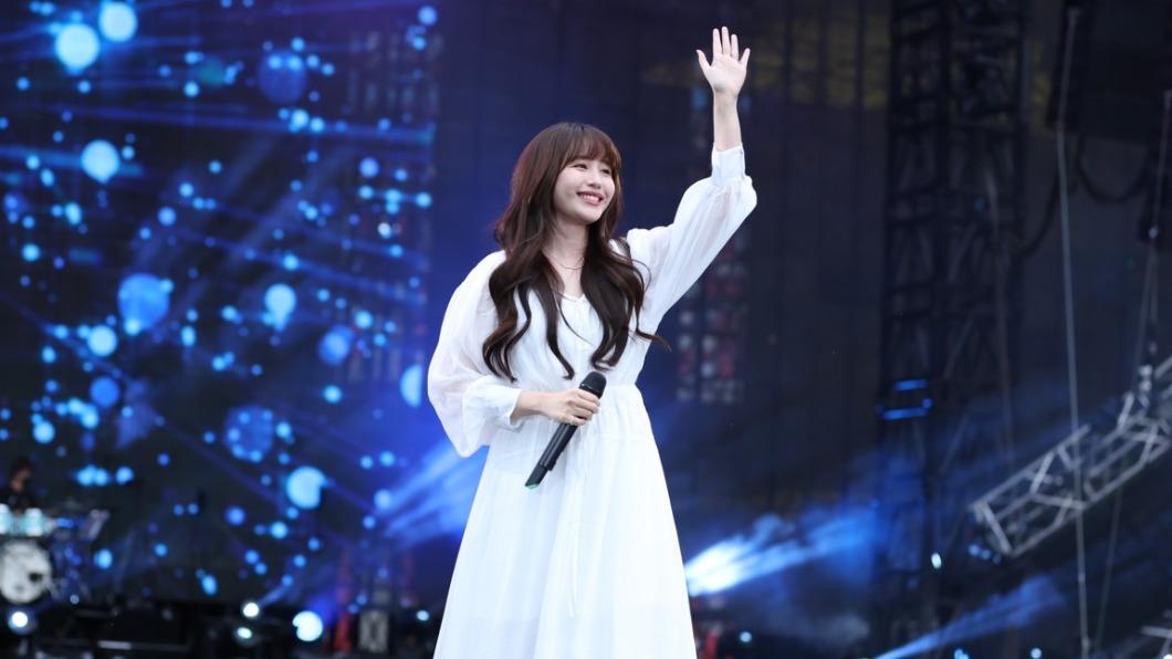 五月天助攻!「她」首登鳥巢開唱 古裝扮相超美網讚:仙女下凡