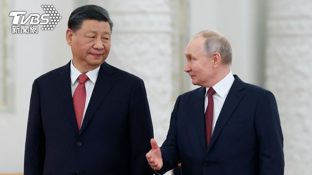 2023年3月21日,俄羅斯總統普欽歡迎到訪的中國大陸國家主席習近平。其後習近平派遣特使前往烏克蘭轉移評聲浪,並尋求發揮更大的外交力量作用。(圖/達志影像美聯社)
