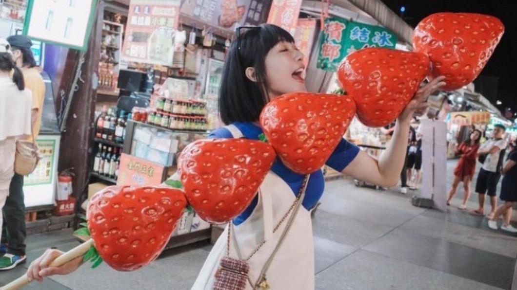 泱泱狂吃東大門夜市美食 被「這料理」嚇到:第一次看過