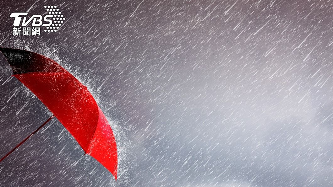 今慎防午後雷雨。(示意圖/shutterstock達志影像)