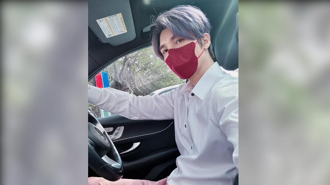 口罩男鬧出婚變。（圖／翻攝自口罩男臉書）