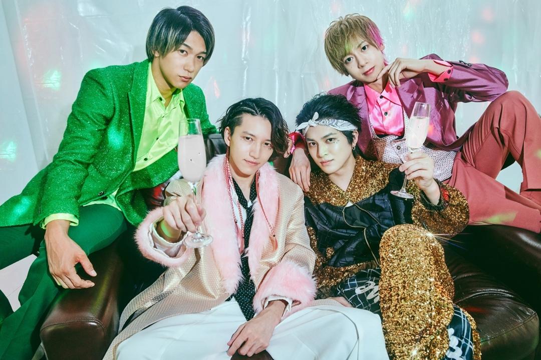 田口淳之介（左二）跟KOUTA（右二）組成「NOMUZO」。（圖／翻攝自music.natalie IG）