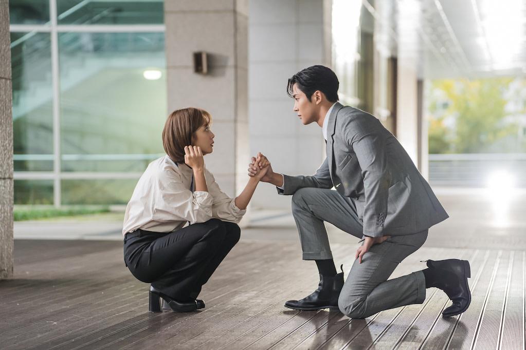 《Destined with You》是令人神魂顛倒的螢幕情侶共譜經典浪漫韓劇。(圖/Netflix提供)